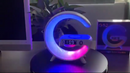 Caixa de Som Bluetooth Inteligente G-Speaker com Relógio Digital, Luminária RGB e Carregador Sem Fio